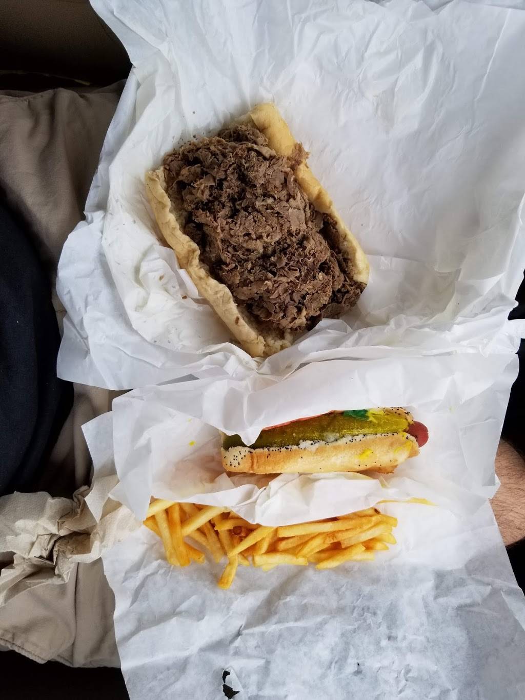 Dukes Drive-In | restaurant | 8115 S Harlem Ave, Bridgeview, IL 60455, USA | 7085990576 OR +1 708-599-0576