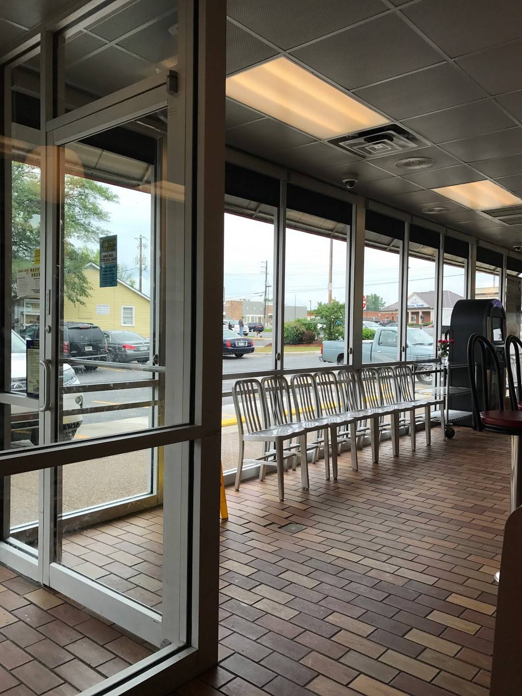 Waffle House | meal takeaway | 621 Johnson Ferry Rd, Marietta, GA 30068, USA | 7709733426 OR +1 770-973-3426