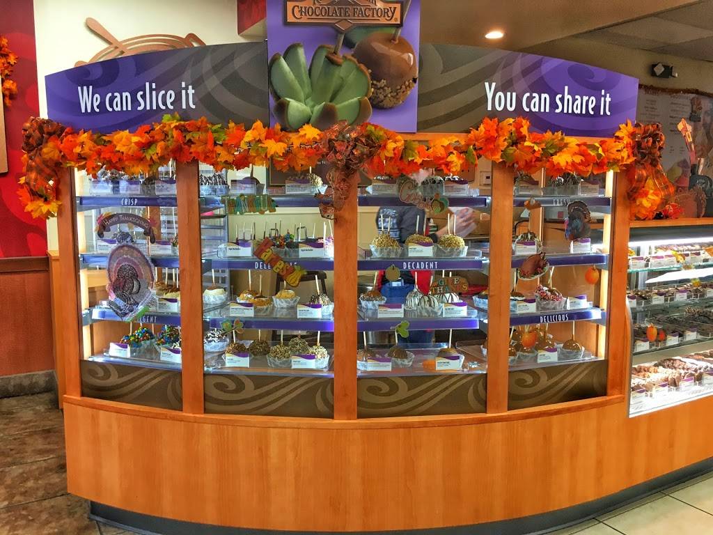 Cold Stone Creamery | bakery | 3900 Medina Rd Unit G, Fairlawn, OH 44333, USA | 3306654466 OR +1 330-665-4466