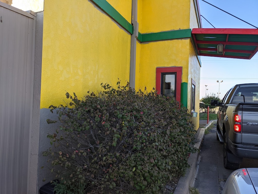 Abelardo Mexican Fresh | restaurant | 1405 E 11th Ave, Hutchinson, KS 67501, USA | 6208885047 OR +1 620-888-5047