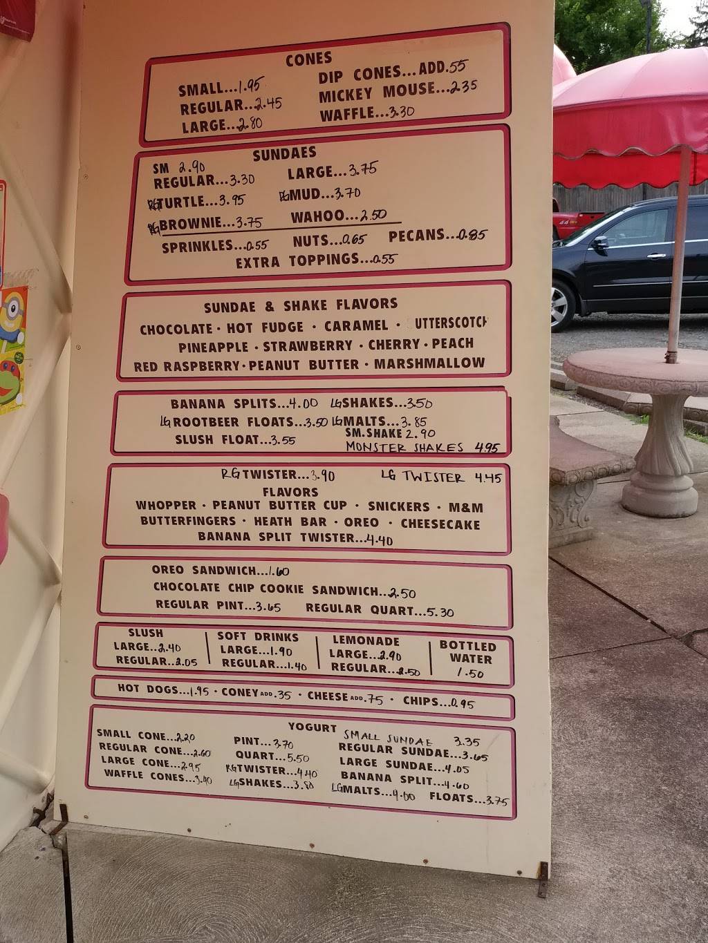 Twistee Treat West | restaurant | 2629 Lincoln Way W, Massillon, OH 44647, USA | 3308321404 OR +1 330-832-1404