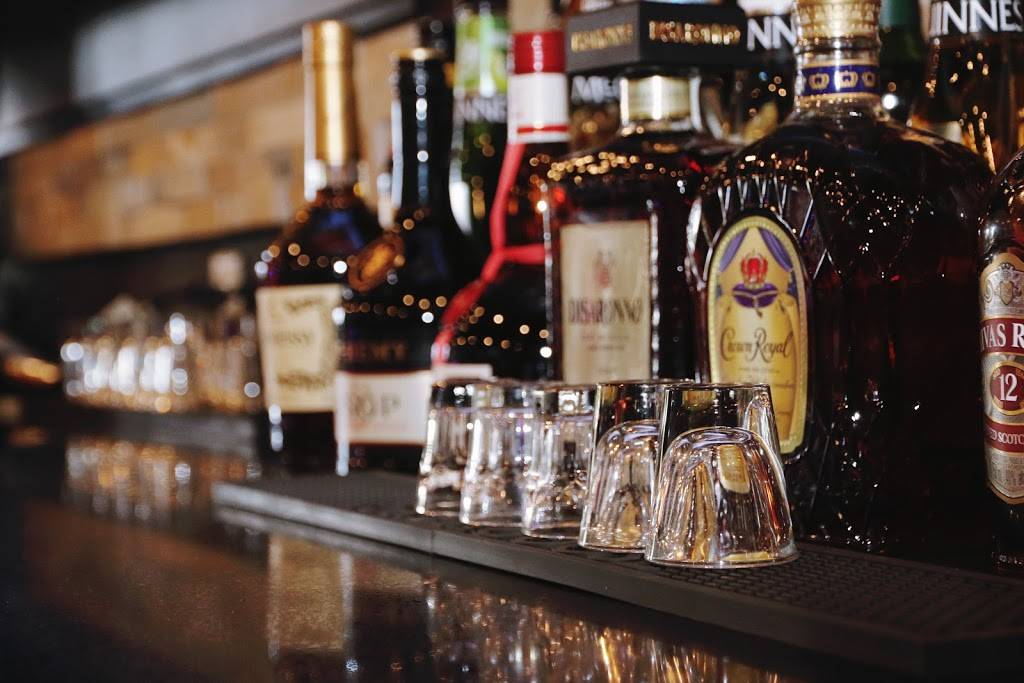 Castle Johns Pub and Restaurant | restaurant | 900 Division St, Cobourg, ON K9A 5V2, Canada | 9053770001 OR +1 905-377-0001