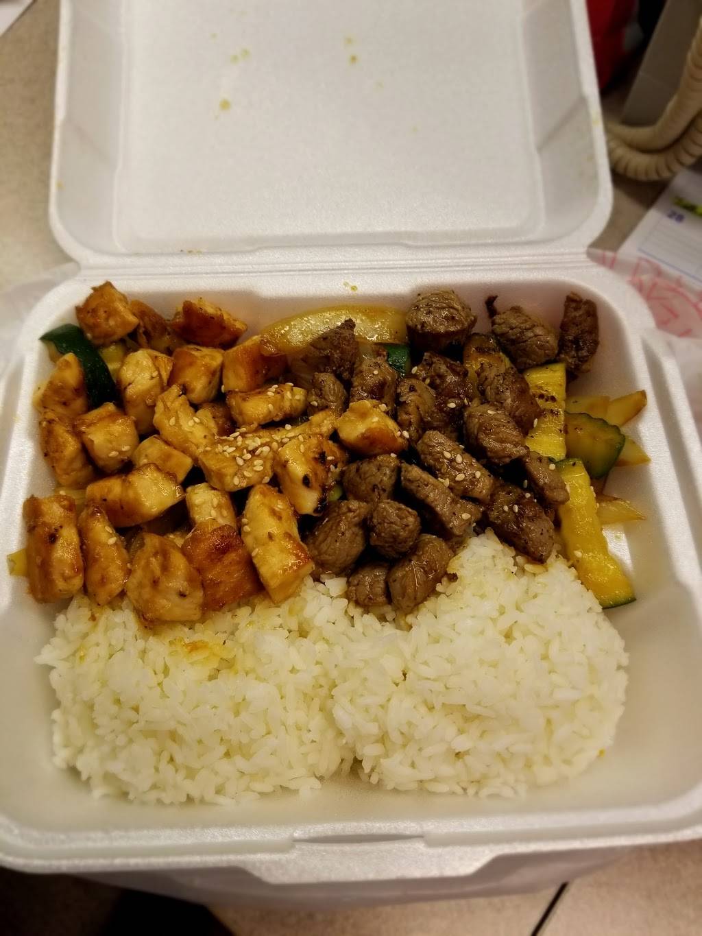 Tanoshii | restaurant | 1555 Hanes Mall Blvd, Winston-Salem, NC 27103, USA | 3367600206 OR +1 336-760-0206