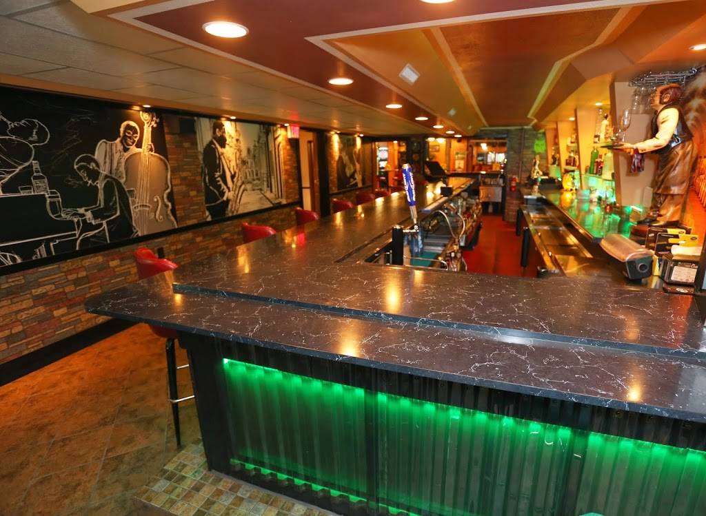 The Green Owl | restaurant | 841 Wisconsin Dells Pkwy S, Baraboo, WI 53913, USA | 6082530383 OR +1 608-253-0383