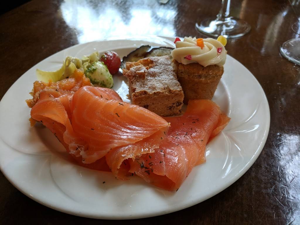 Villa de Flora | restaurant | 6000 W Osceola Pkwy, Kissimmee, FL 34746, USA | 4075861114 OR +1 407-586-1114