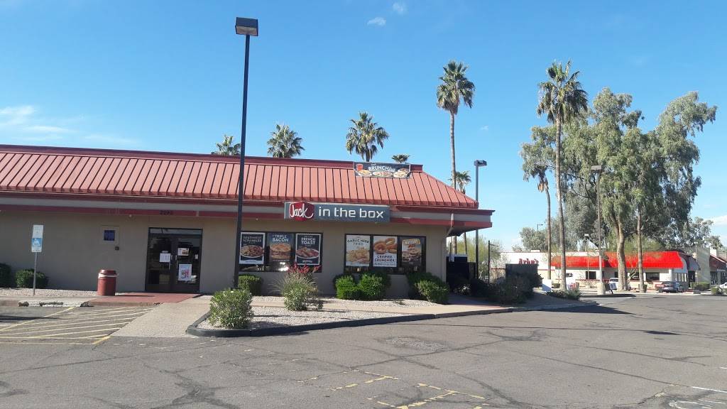 Jack in the Box | restaurant | 2090 N Arizona Ave, Chandler, AZ 85225, USA | 4808215671 OR +1 480-821-5671