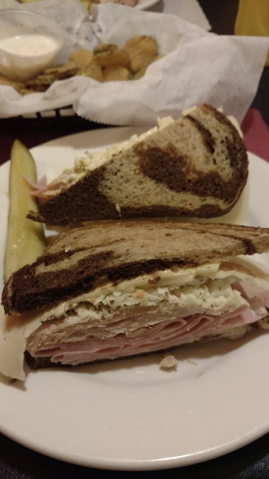 Big Bobs Food Shack | restaurant | 912 VT-4A, Castleton, VT 05735, USA | 8022659190 OR +1 802-265-9190