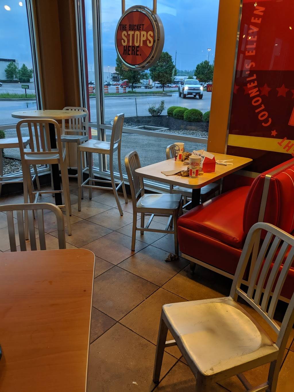 Long John Silvers | restaurant | 67833 Mall Ring Rd, St Clairsville, OH 43950, USA | 7406952924 OR +1 740-695-2924