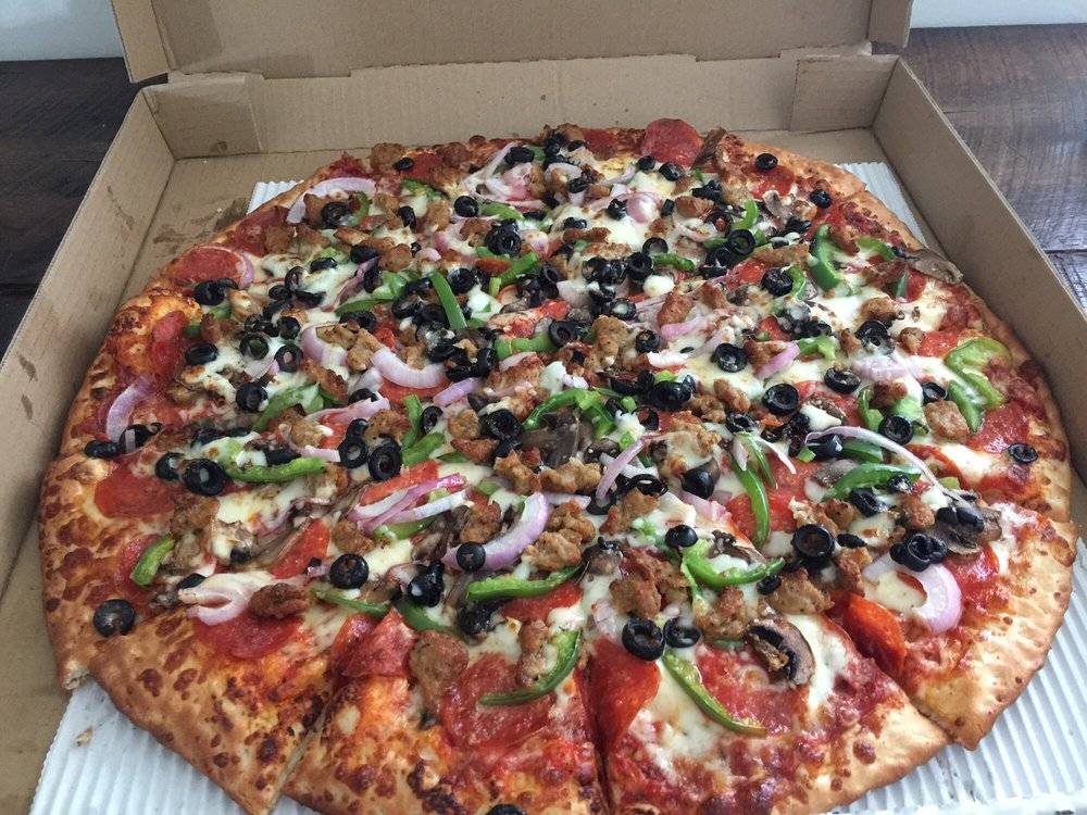 Selden Pizza | restaurant | 39 College Plaza, Selden, NY 11784, USA | 6317322743 OR +1 631-732-2743