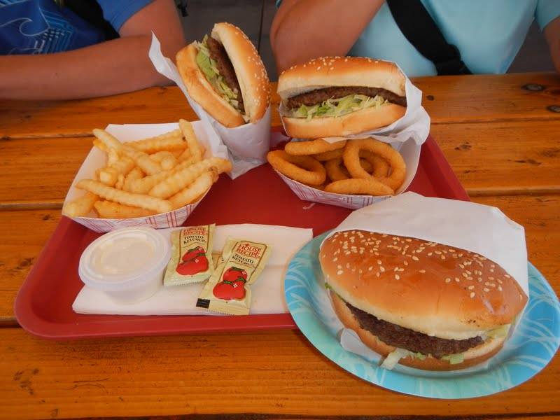 Frosty King | restaurant | 1749, 279 E Pine St, Exeter, CA 93221, USA | 5595924714 OR +1 559-592-4714