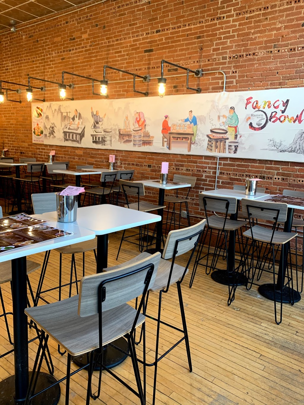 Fancy bowl | restaurant | 323B S Phillips Ave, Sioux Falls, SD 57104, USA | 6053388888 OR +1 605-338-8888