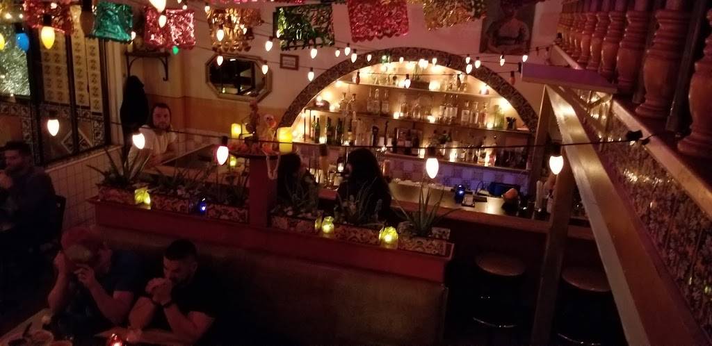 El Condor | restaurant | 3701 Sunset Blvd, Los Angeles, CA 90026, USA | 3236604500 OR +1 323-660-4500