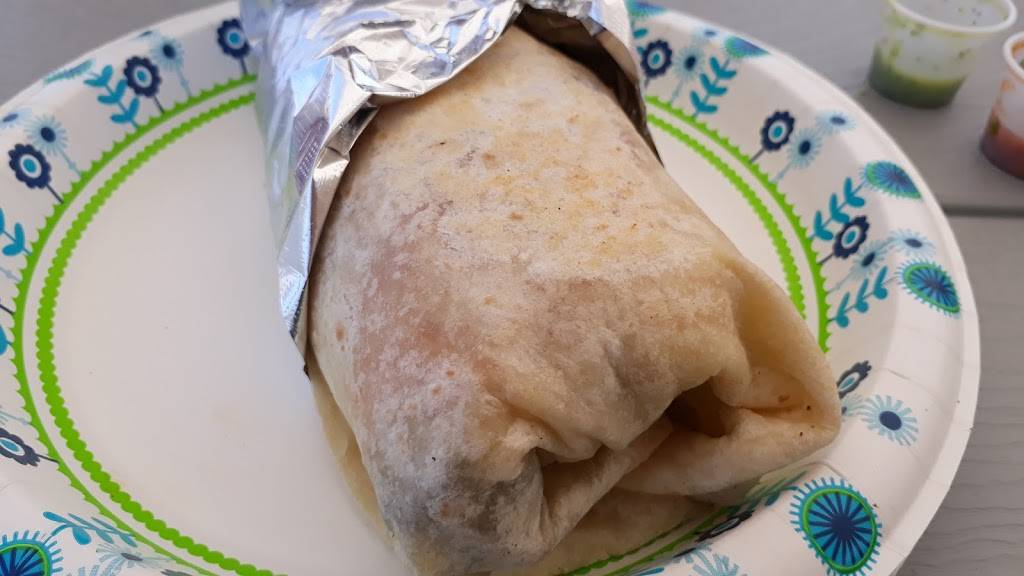 Ricos Tacos | restaurant | 624 E Lincoln Way, Ames, IA 50010, USA | 5159759825 OR +1 515-975-9825