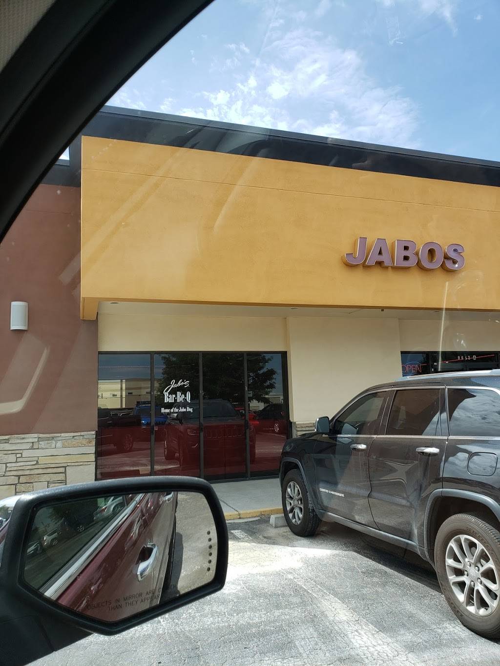 Jabos Bar-Be-Q | meal takeaway | 9682 E Arapahoe Rd, Greenwood Village, CO 80112, USA | 3037994432 OR +1 303-799-4432