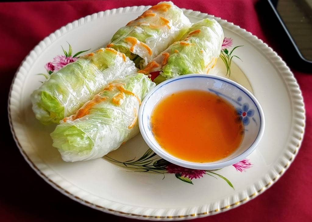 Daniel fine cuisine vietnamienne | restaurant | 1220 Boulevard Foucault, Saint-Charles-de-Drummond, QC J2C 1B1, Canada | 8194782067 OR +1 819-478-2067