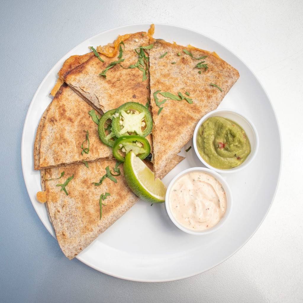 F2R Fitness Bar at Fit2Run | restaurant | 140 University Town Center Dr Space 110, Sarasota, FL 34243, USA | 9418931198 OR +1 941-893-1198