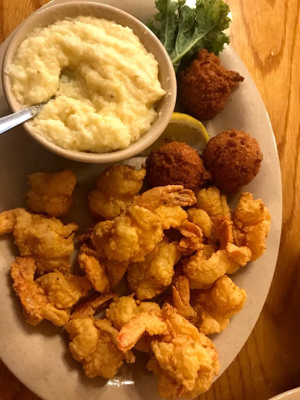 Sams Crystal River Seafood | restaurant | 4626, 1152 S 6th St, Macclenny, FL 32063, USA | 9042593522 OR +1 904-259-3522