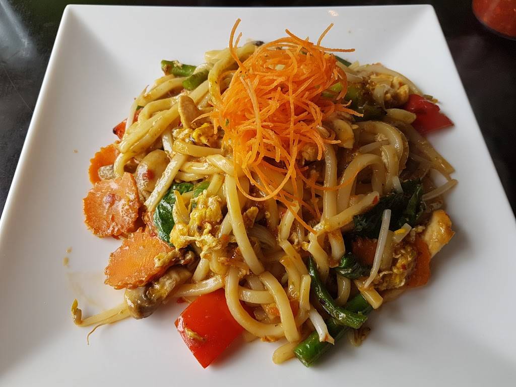 Trike Thai Noodles & Sushi | restaurant | 2539 N Milwaukee Ave, Chicago, IL 60647, USA | 7736974264 OR +1 773-697-4264