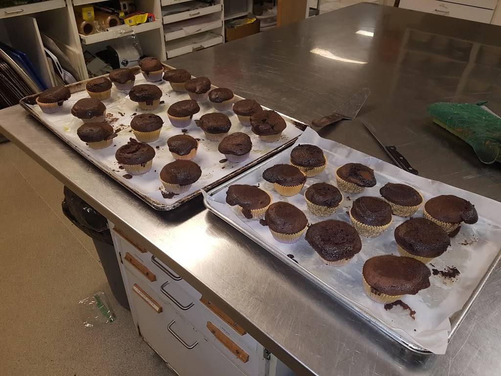 One Roof Community Center | restaurant | 99 Brock St, Peterborough, ON K9H 2P2, Canada | 7058741812 OR +1 705-874-1812