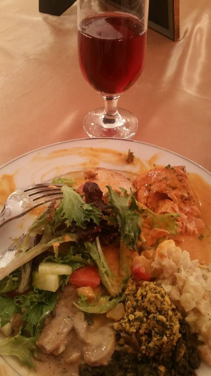 Gala Cuisine at Fox Chase Manor Wedding Venue And Banquet Hall | restaurant | 8310 Chatsworth Dr, Manassas, VA 20109, USA | 7033355131 OR +1 703-335-5131