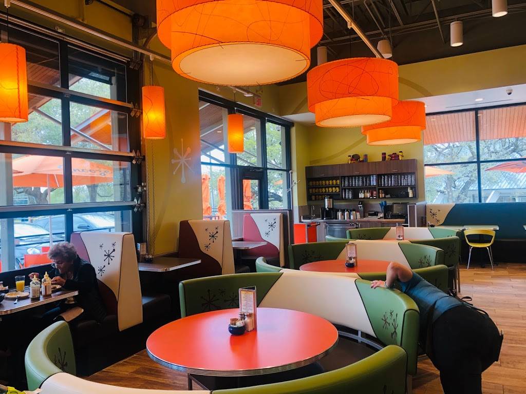 Snooze an A.M. Eatery | restaurant | 11255 Huebner Rd Suite 100, San Antonio, TX 78230, USA | 2109625530 OR +1 210-962-5530