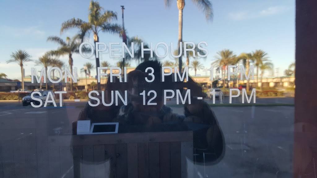 The King Crab | restaurant | 9550 Bolsa Ave, Westminster, CA 92684, USA | 7148394955 OR +1 714-839-4955