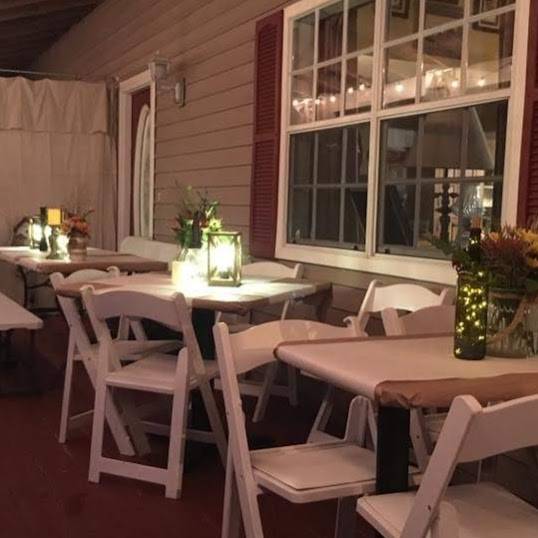 Deck Dining | restaurant | 14395 Centralia Rd, Brooksville, FL 34614, USA | 3524429252 OR +1 352-442-9252