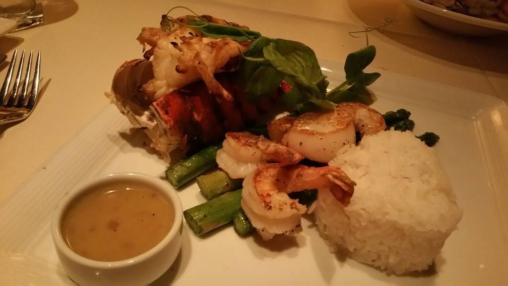 Roys Restaurant | restaurant | 7151 W Ray Rd, Chandler, AZ 85226, USA | 4807057697 OR +1 480-705-7697