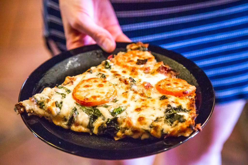 Mother Bears Pizza Campus | restaurant | 1428 E 3rd St, Bloomington, IN 47401, USA | 8123324495 OR +1 812-332-4495