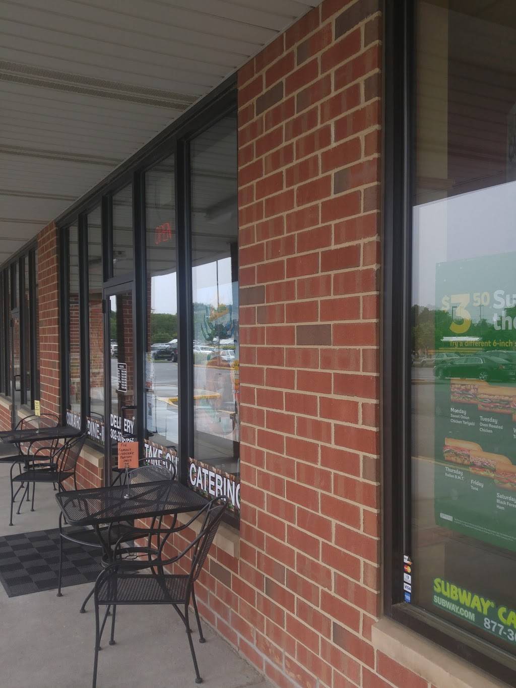 The Crabcake Company | restaurant | 428 E Main St, Middletown, DE 19709, USA | 3023763555 OR +1 302-376-3555