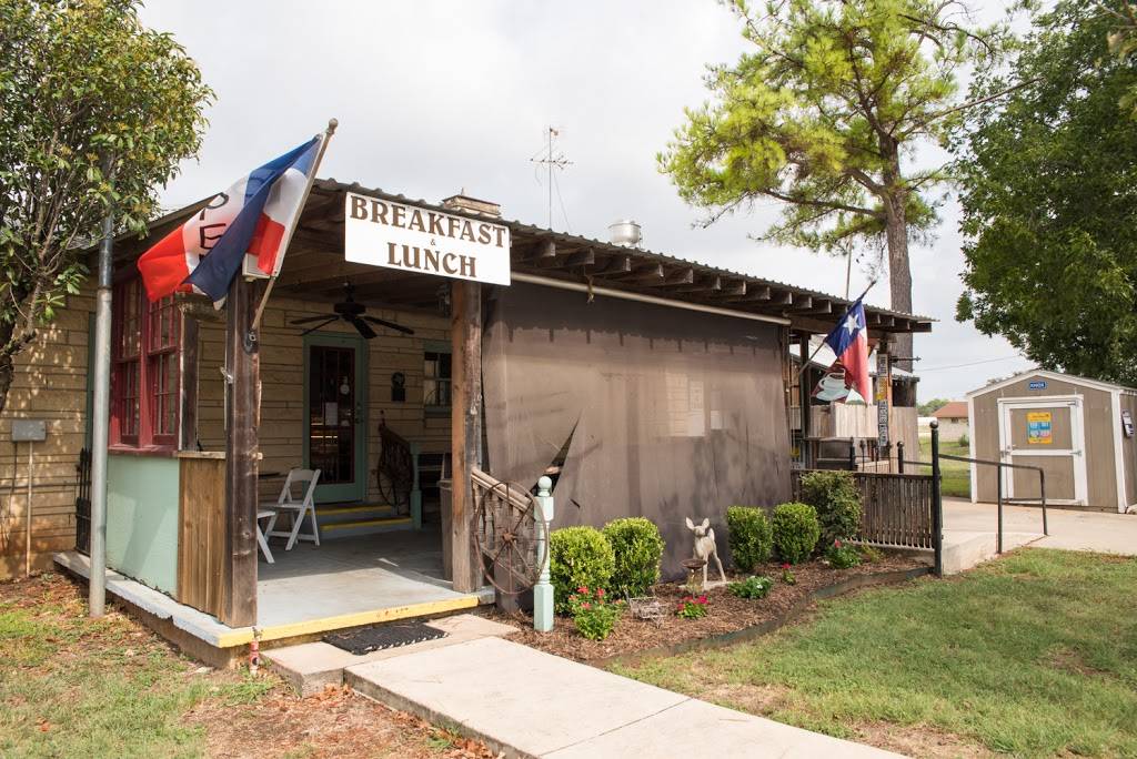 Lynettes Church Street Bake Shoppe | restaurant | 100 N Church St, Salado, TX 76571, USA | 2549474006 OR +1 254-947-4006