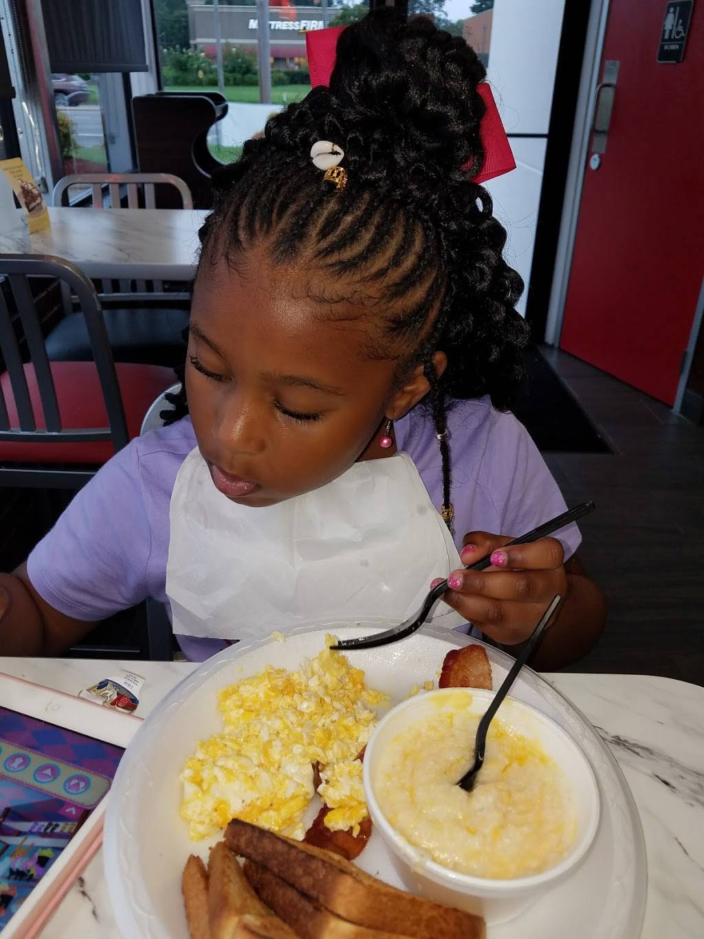 Krystal | restaurant | 114 E Meighan Blvd, Gadsden, AL 35903, USA | 2565479922 OR +1 256-547-9922