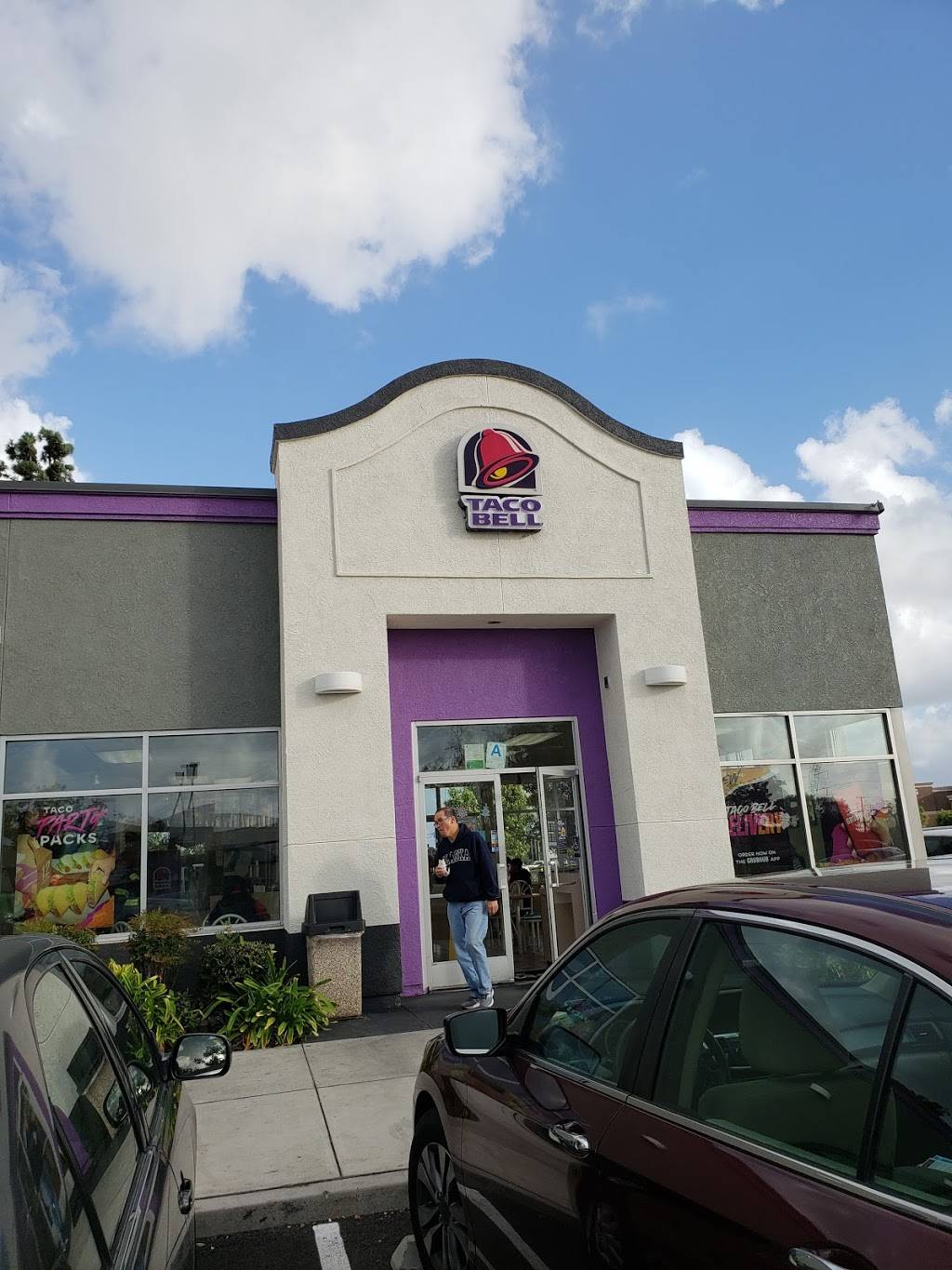 Taco Bell | meal takeaway | 7127 East Firestone Blvd, Downey, CA 90241, USA | 5627769214 OR +1 562-776-9214