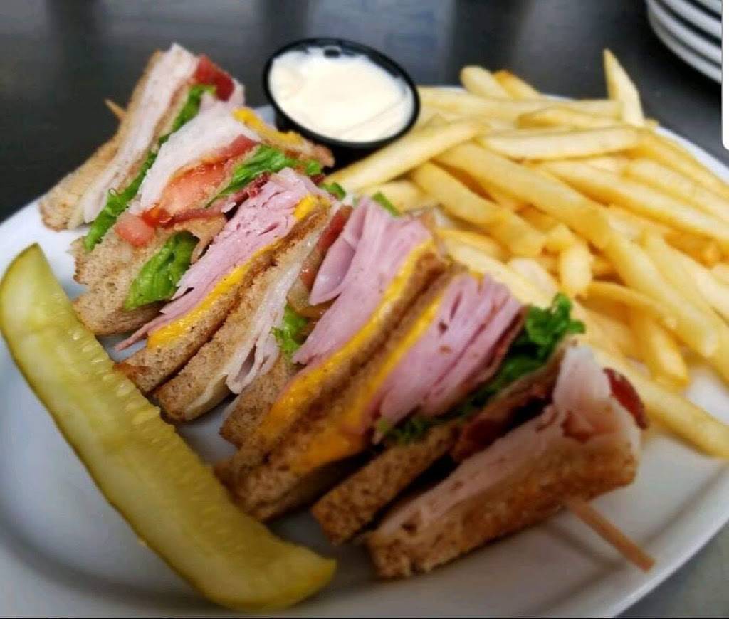 Brewbakers Restaurant | restaurant | 168 N Loudoun St, Winchester, VA 22601, USA | 5405350111 OR +1 540-535-0111