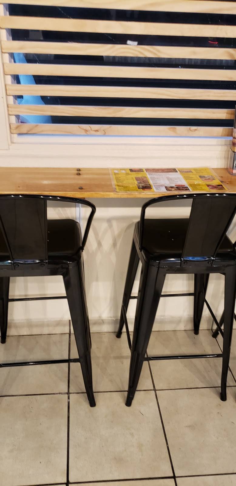 Muncheese colonial heights | restaurant | 17200 Jefferson Davis Hwy, Colonial Heights, VA 23834, USA | 8046619678 OR +1 804-661-9678