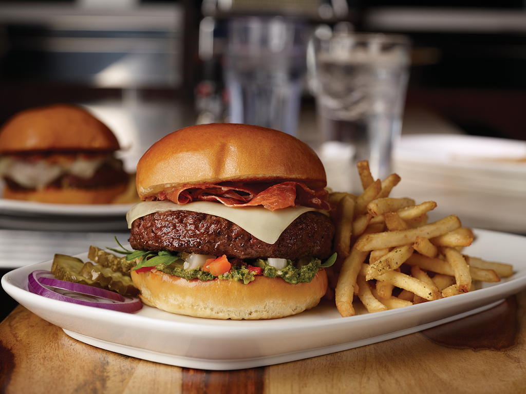 Silver Diner- Frederick | restaurant | 5120 Buckeystown Pike, Frederick, MD 21704, USA | 3016949501 OR +1 301-694-9501