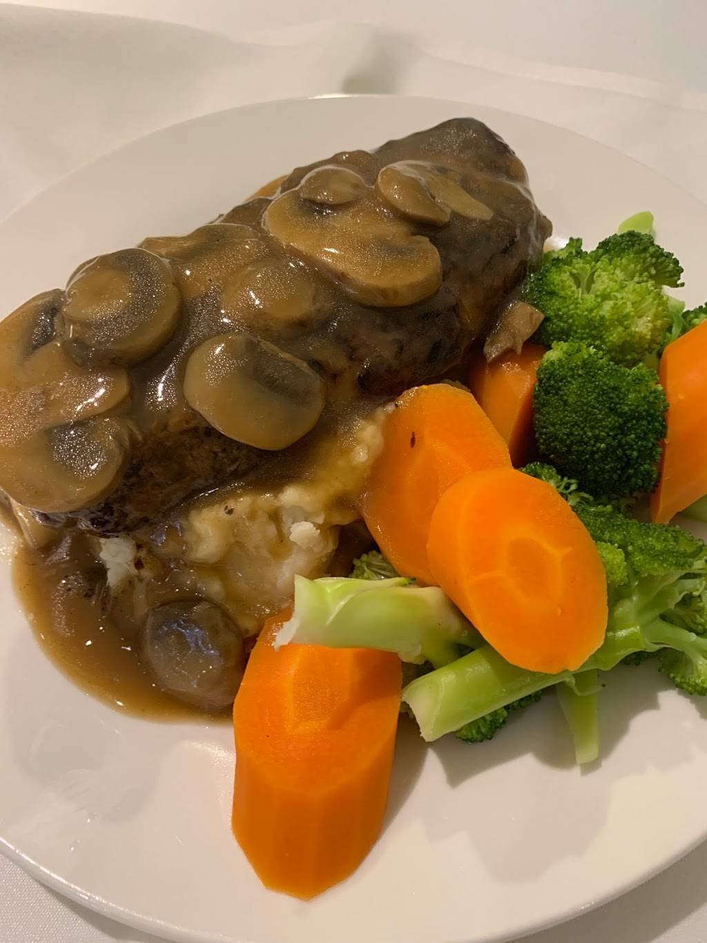 BISTROS | restaurant | 240 Lincoln Ave, Saugus, MA 01906, USA | 7815581198 OR +1 781-558-1198