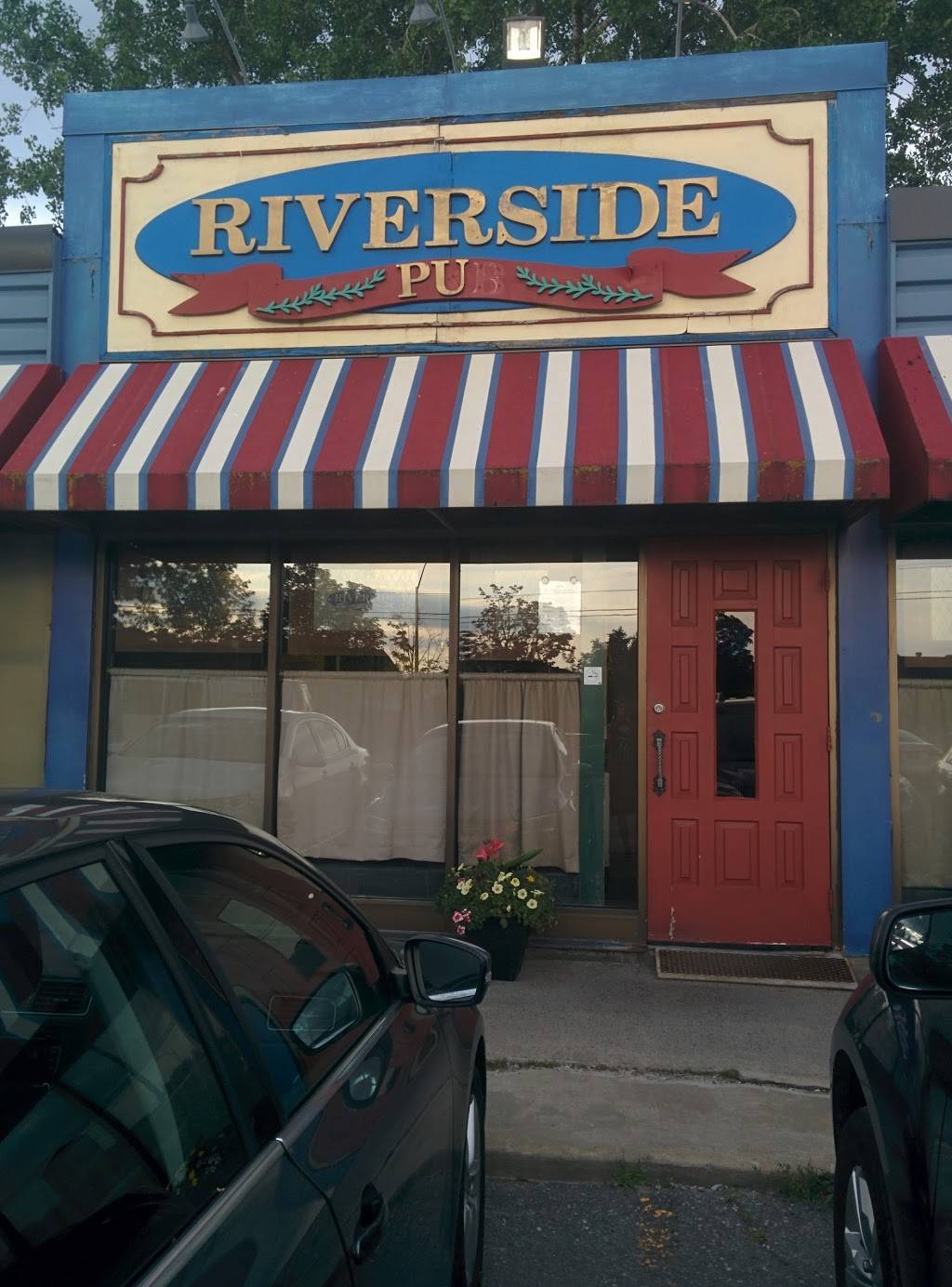 Riverside Pub | restaurant | 3673 Riverside Dr, Ottawa, ON K1V 1G8, Canada | 6137338459 OR +1 613-733-8459