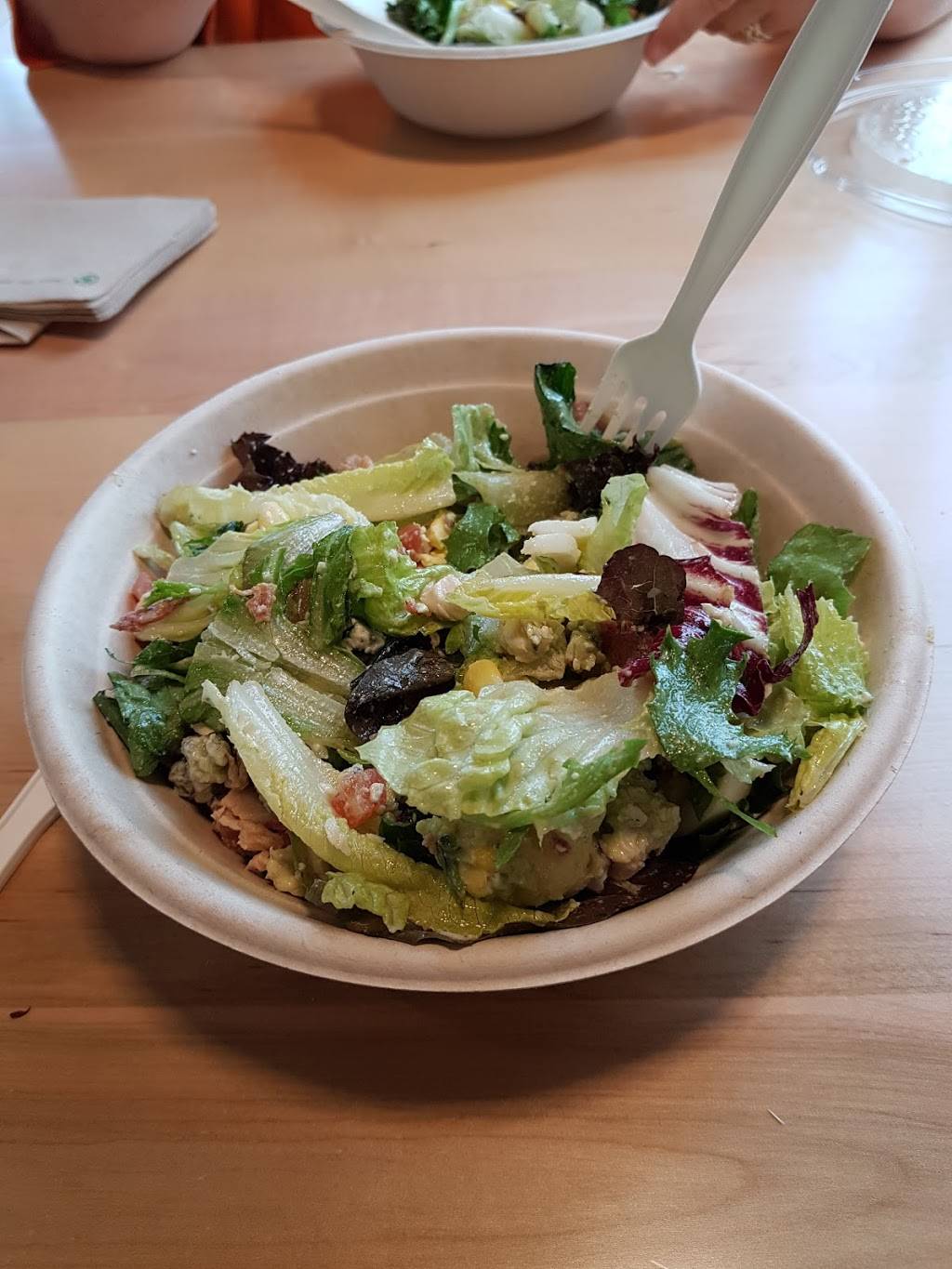 Freshii | restaurant | 221 Woodlawn Rd W, Guelph, ON N1H 8P4, Canada | 2263141972 OR +1 226-314-1972