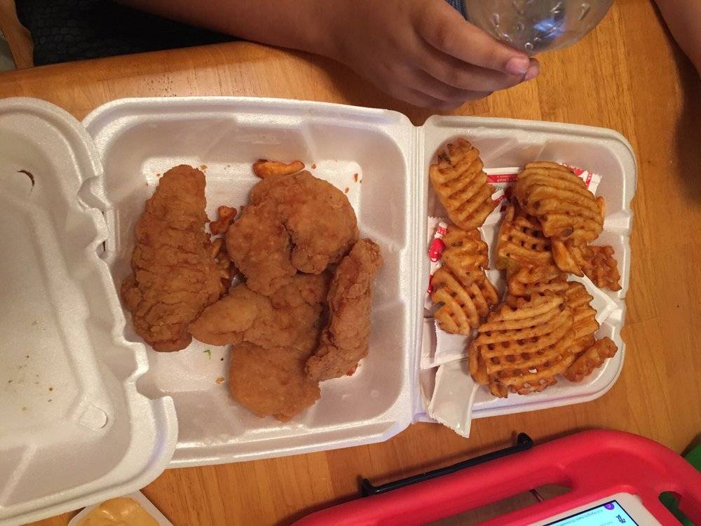 Giovannis Roast Beef and Pizza | restaurant | 42 Broadway, Malden, MA 02148, USA | 7816050587 OR +1 781-605-0587