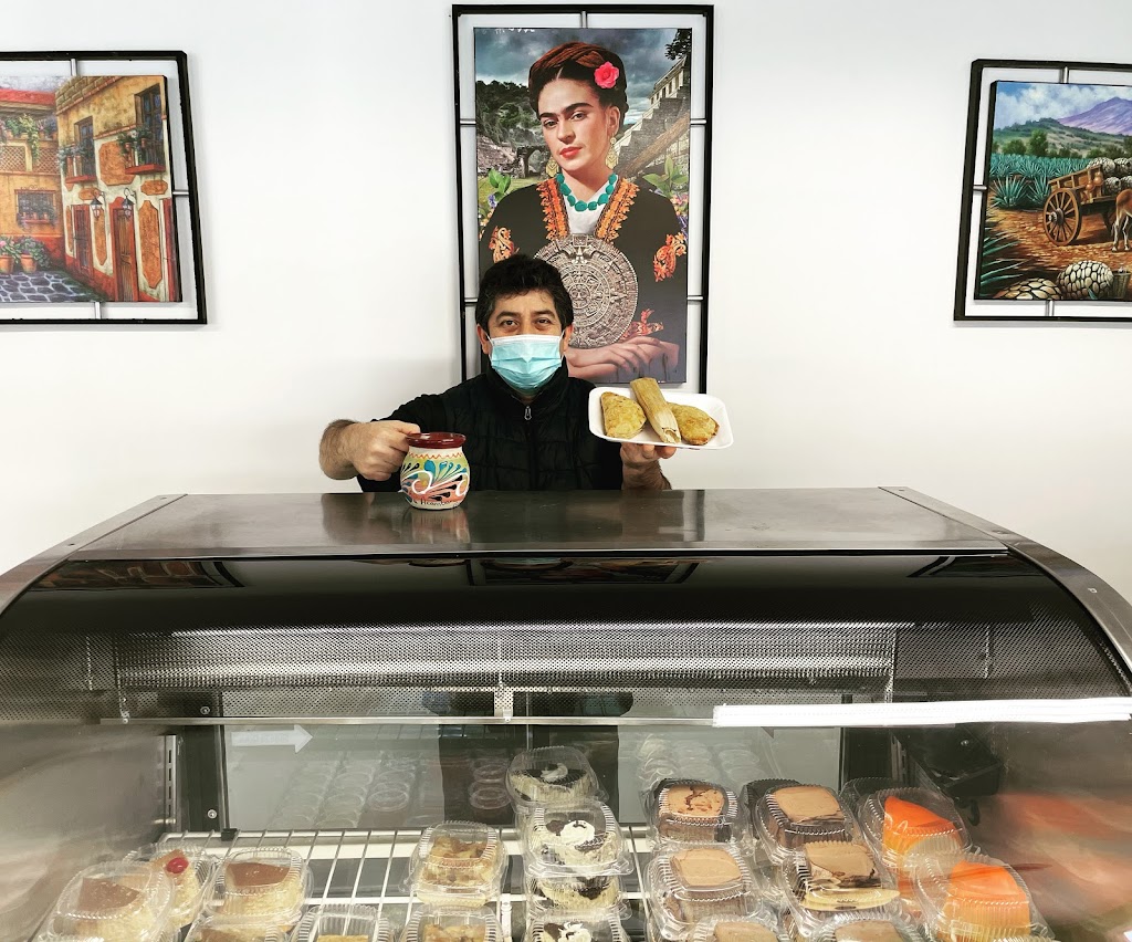 Islas Tropicales | restaurant | 1500 W Magnolia Ave, Fort Worth, TX 76104, USA | 6822556081 OR +1 682-255-6081