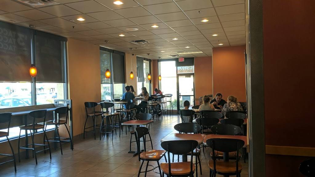 Jack in the Box | restaurant | 11285 Sierra Ave, Fontana, CA 92337, USA | 9094283289 OR +1 909-428-3289