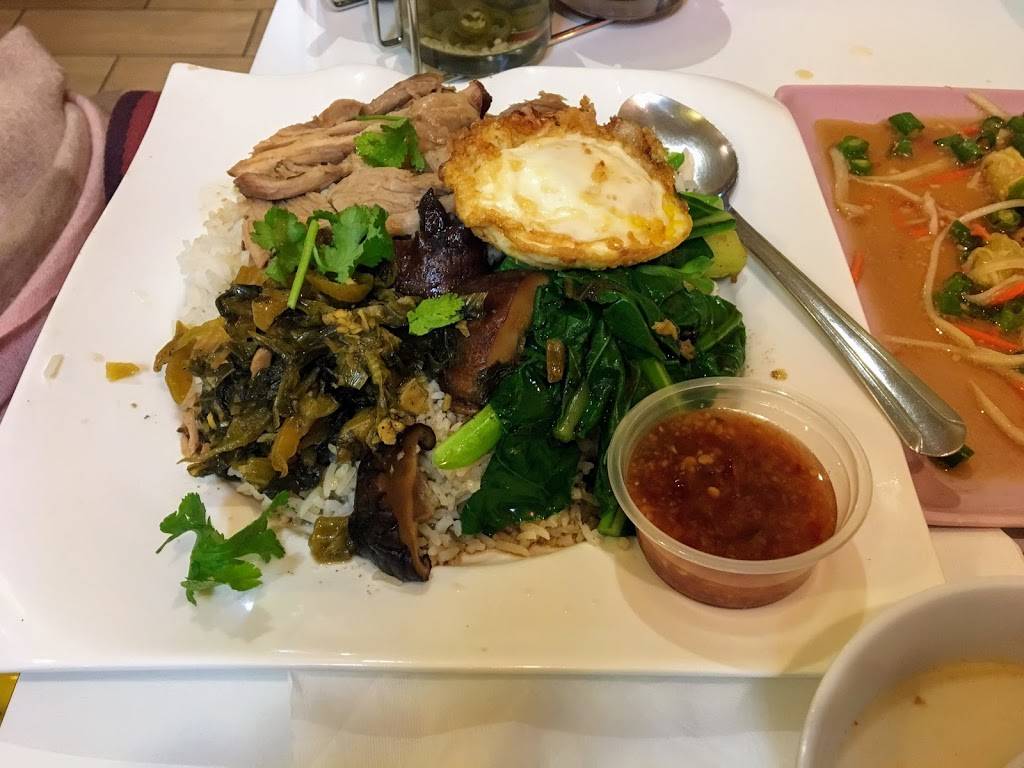 Khun 9 Thai Kitchen | restaurant | 2018 W Carson St, Torrance, CA 90501, USA | 3103284888 OR +1 310-328-4888