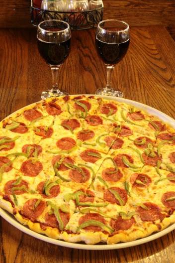 Barnabys | restaurant | 7950 N Caldwell Ave, Niles, IL 60714, USA | 8479678600 OR +1 847-967-8600