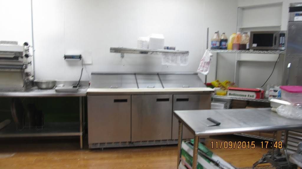 Emielios Little Italy | restaurant | 105 Kilbourne St, Bellevue, OH 44811, USA | 4194833777 OR +1 419-483-3777