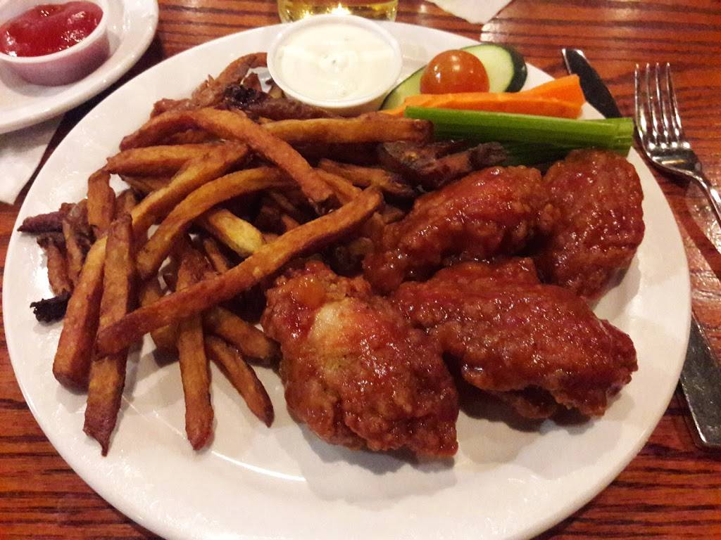 Toms Place | restaurant | 1217 Princess St, Kingston, ON K7M 3G5, Canada | 6135492211 OR +1 613-549-2211