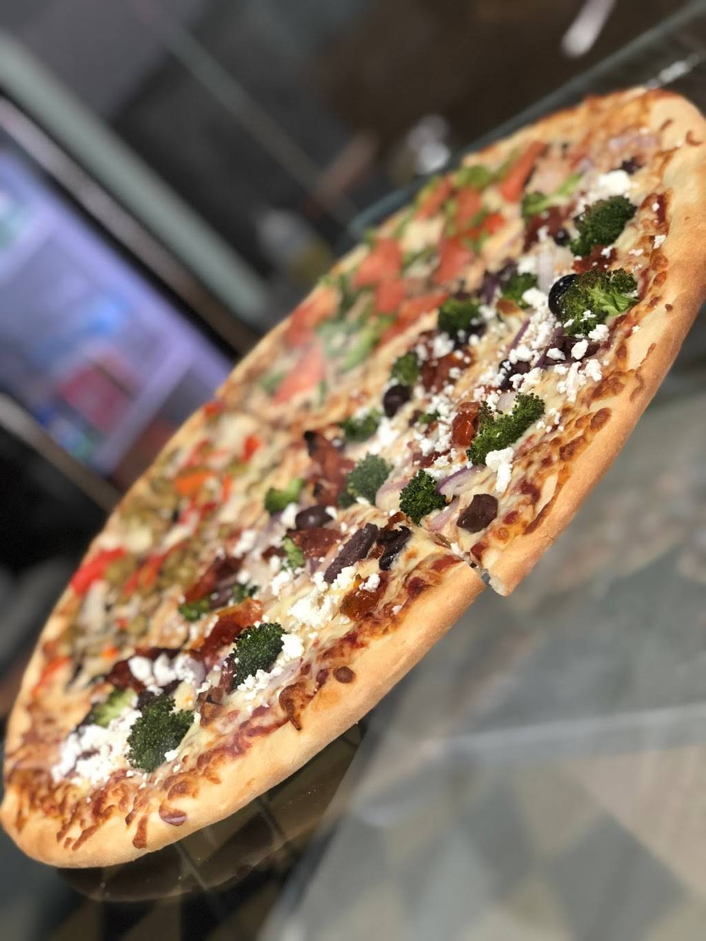 Brothers Pizza | restaurant | 402 George St N, Peterborough, ON K9H 3R5, Canada | 7057457766 OR +1 705-745-7766