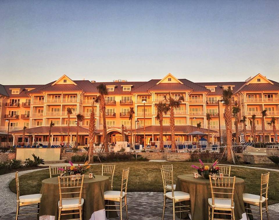 Charleston Harbor Resort and Marina | restaurant | 20 Patriots Point Rd, Mt Pleasant, SC 29464, USA | 8438560028 OR +1 843-856-0028