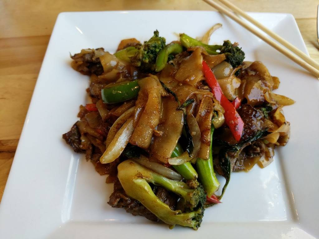 Thanida Thai Restaurant | restaurant | 835 N Royal St, Alexandria, VA 22314, USA | 7035356622 OR +1 703-535-6622