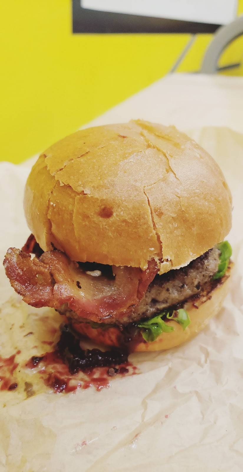 Little Big Burger - Progress Ridge | restaurant | 12345 SW Horizon Blvd #41, Beaverton, OR 97007, USA | 5033524918 OR +1 503-352-4918